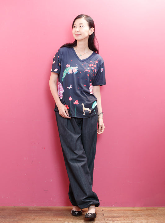 朧朧国VネックTシャツ