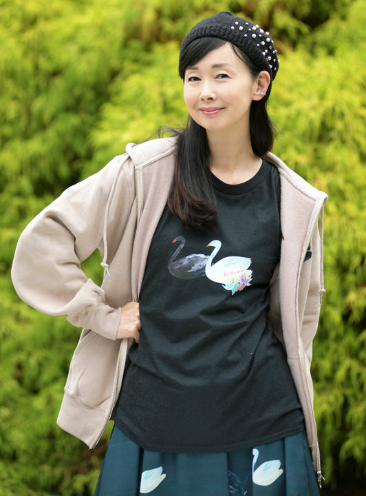 白鳥立体刺繍レディースパーカー