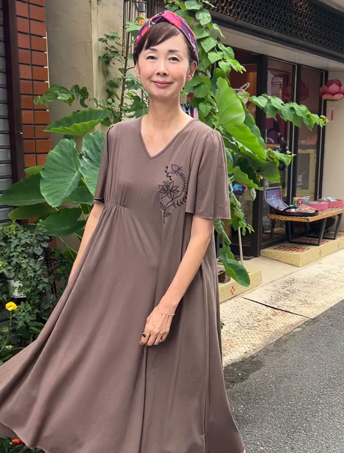 蓮刺繍フレアースリーブワンピース