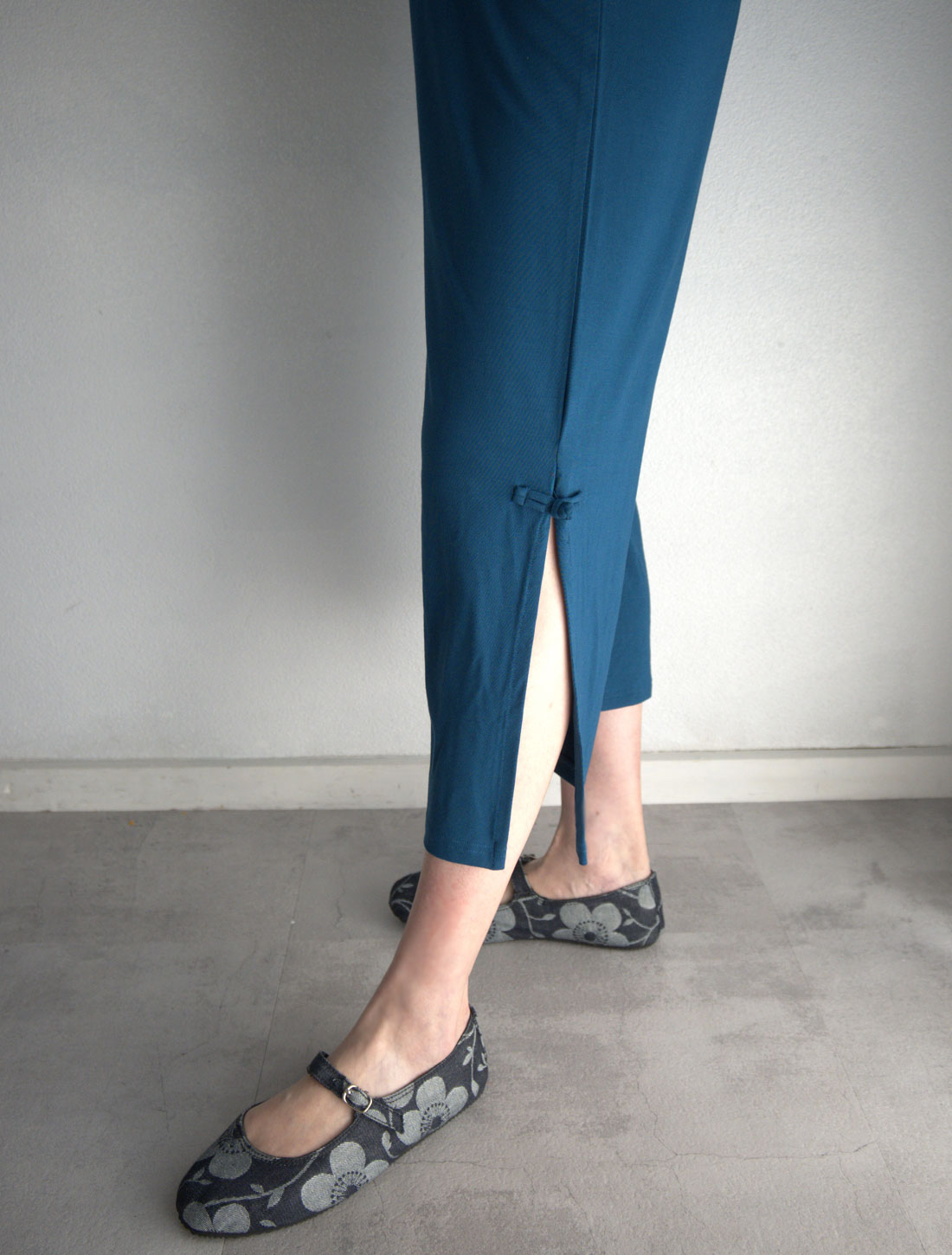 チャイナスリットパンツ