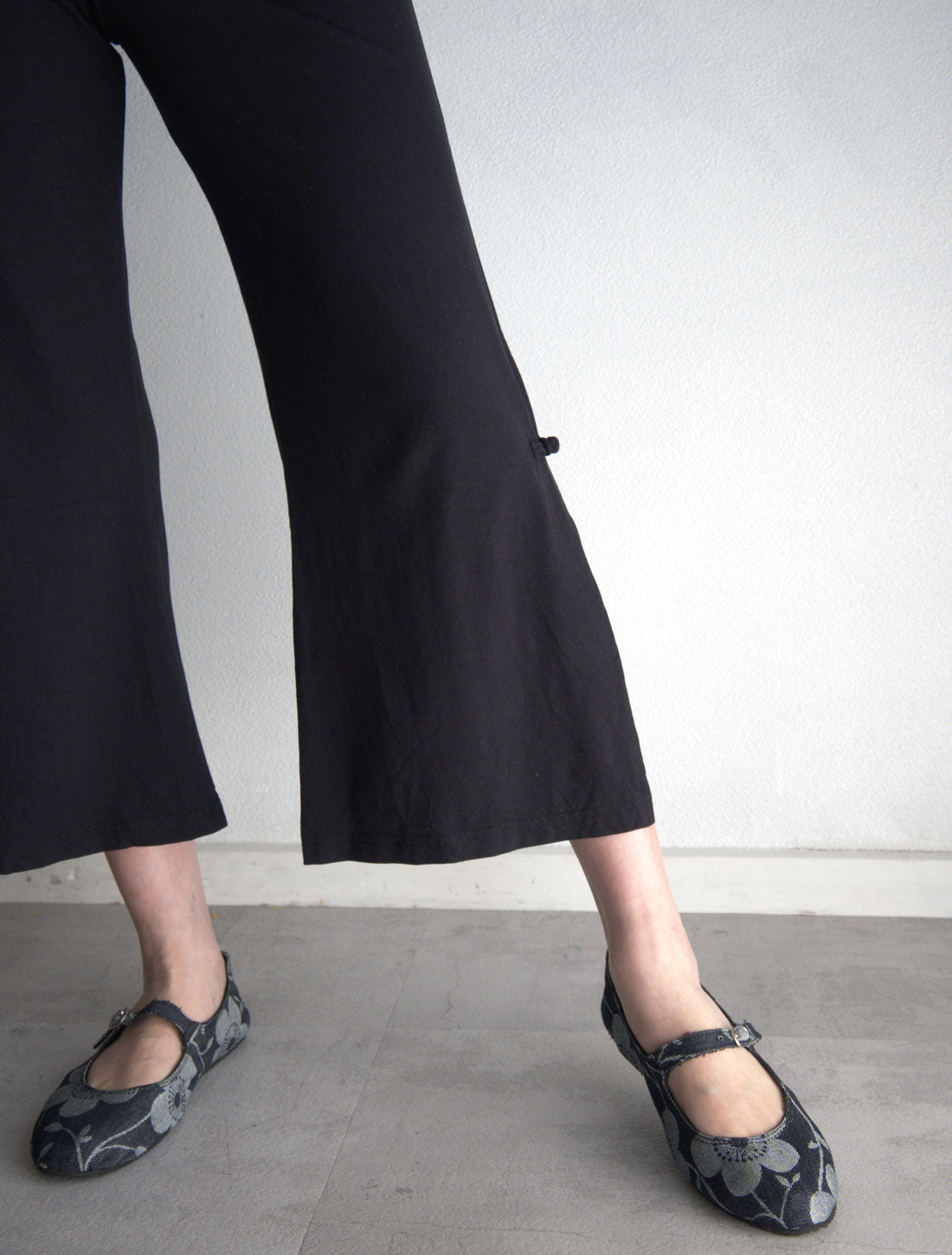 チャイナスリットパンツ