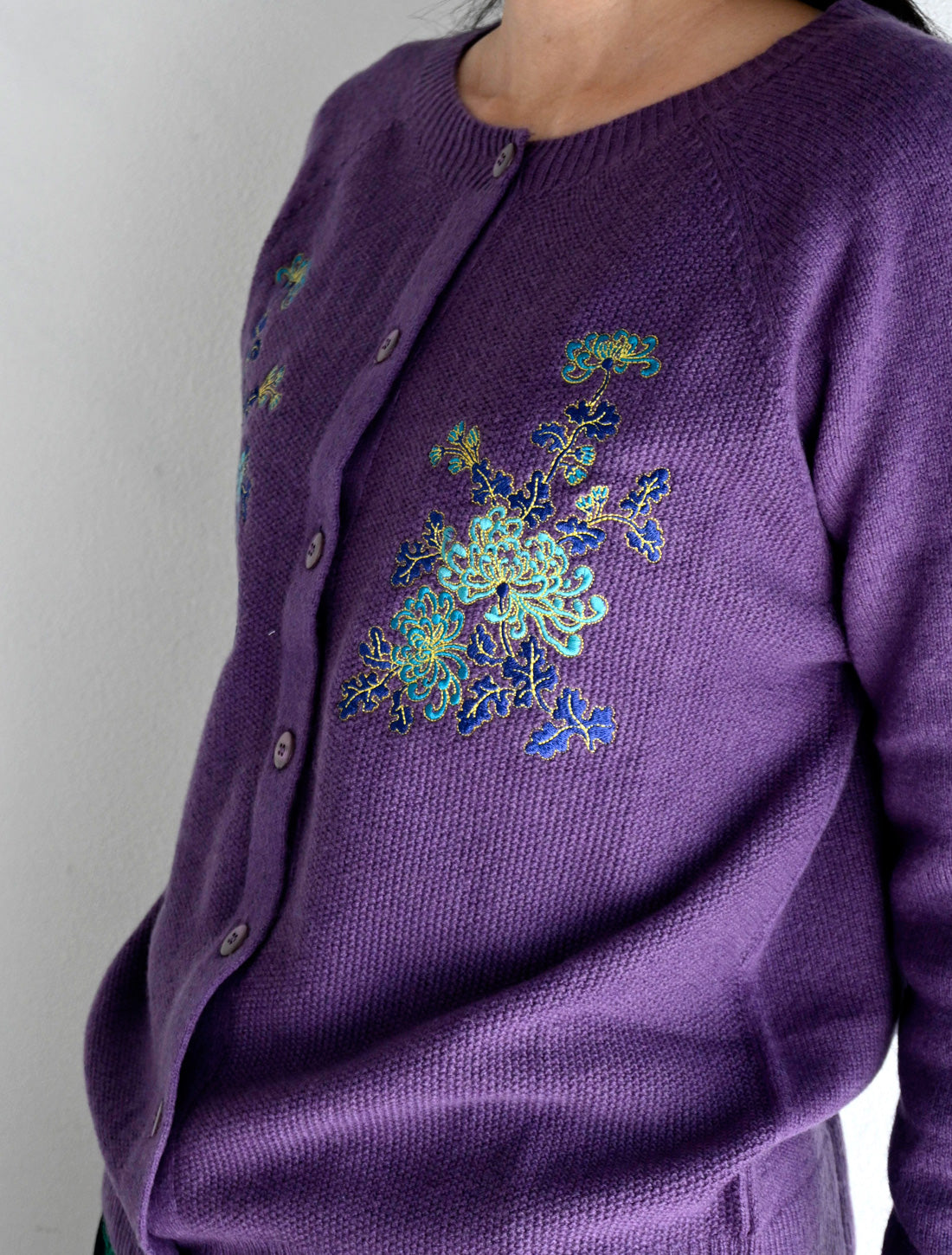菊刺繍カーディガン
