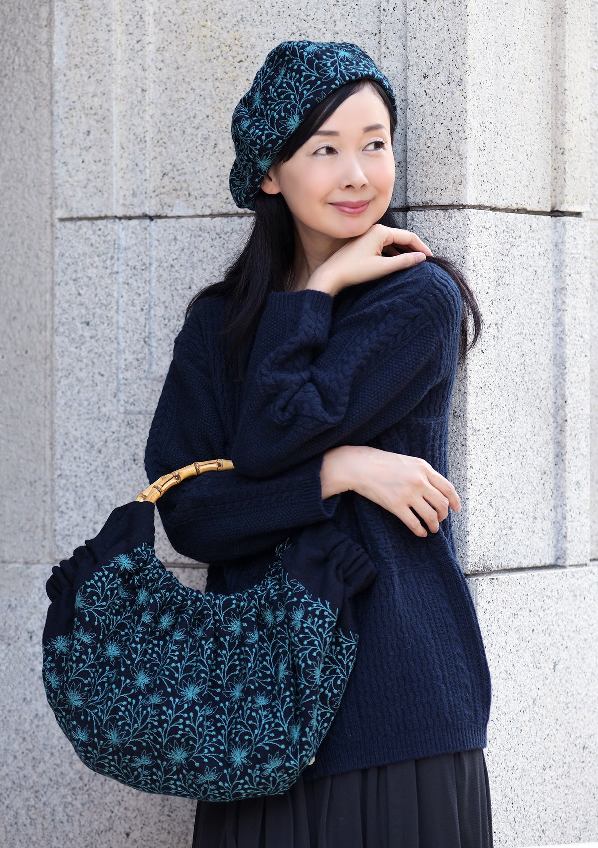 ロータスレース刺繍バンブーバッグ