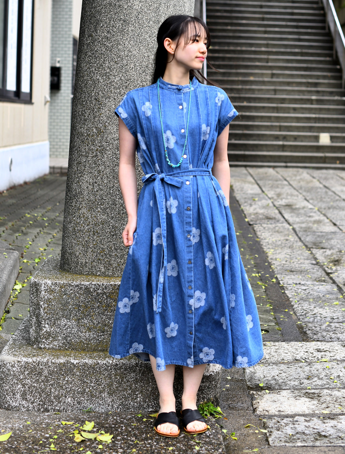 梅ジャカードデニムピンタックワンピース