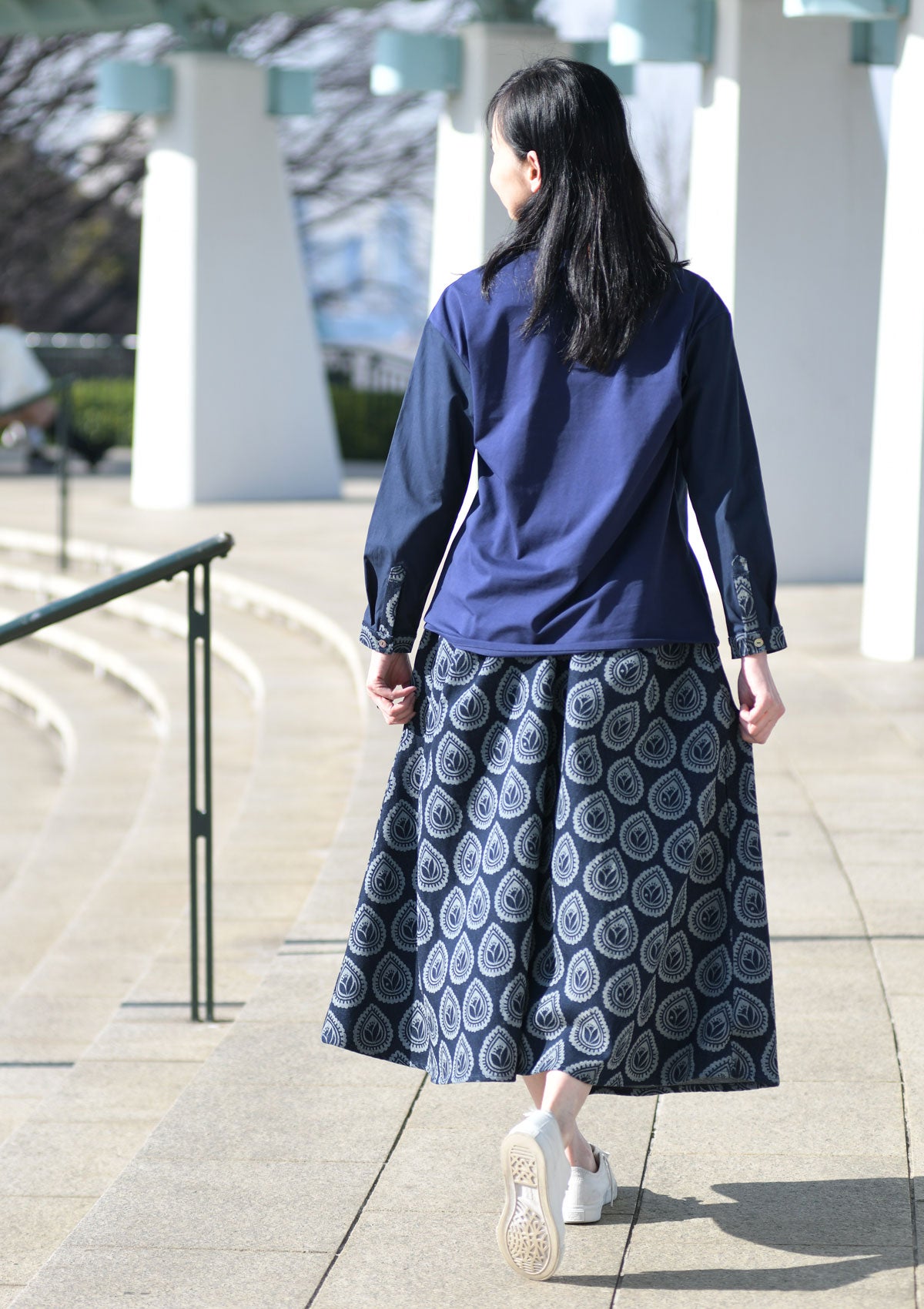 ティアドロップロータスデニムロングスカート★SALE★ (detail 3) - ROUROU | Yokohama Chinatown Asian Fashion