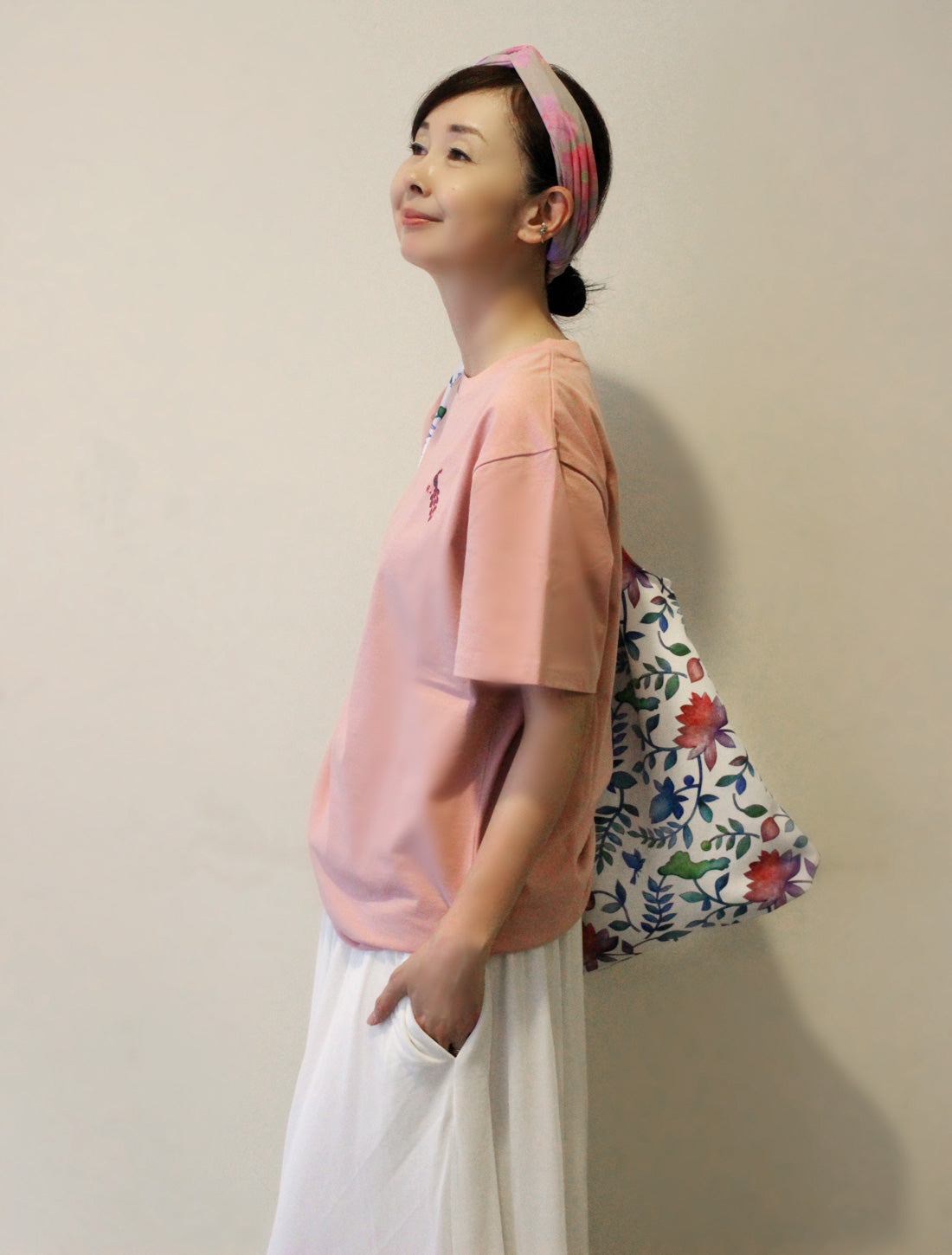アジアンモチーフ刺繍Tシャツ
