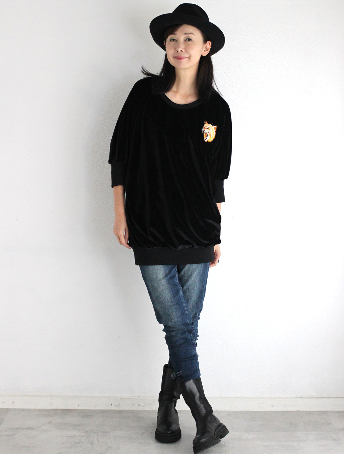 【25周年】猫刺繍ベロアドルマンチュニック※予約