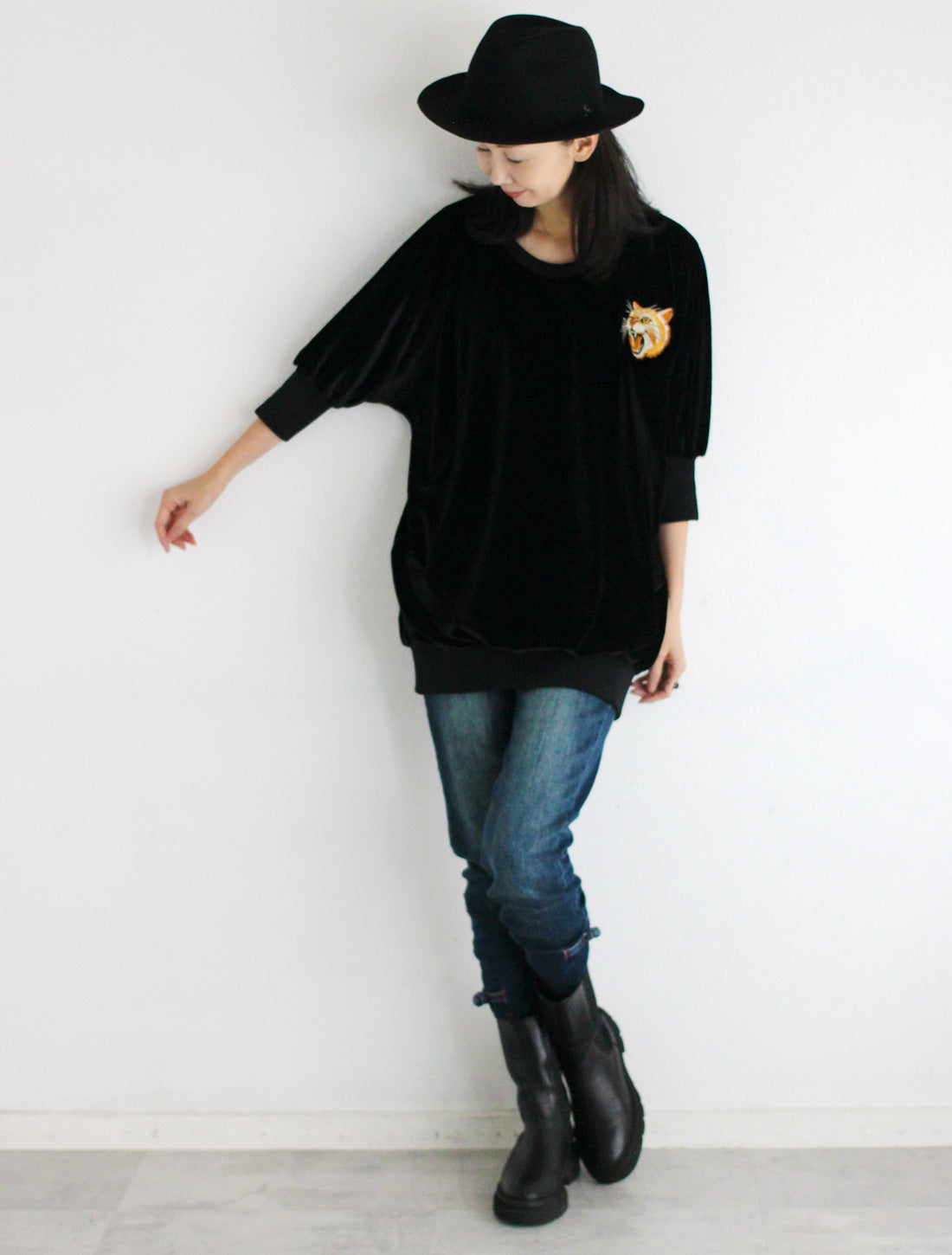 【25周年】猫刺繍ベロアドルマンチュニック※予約