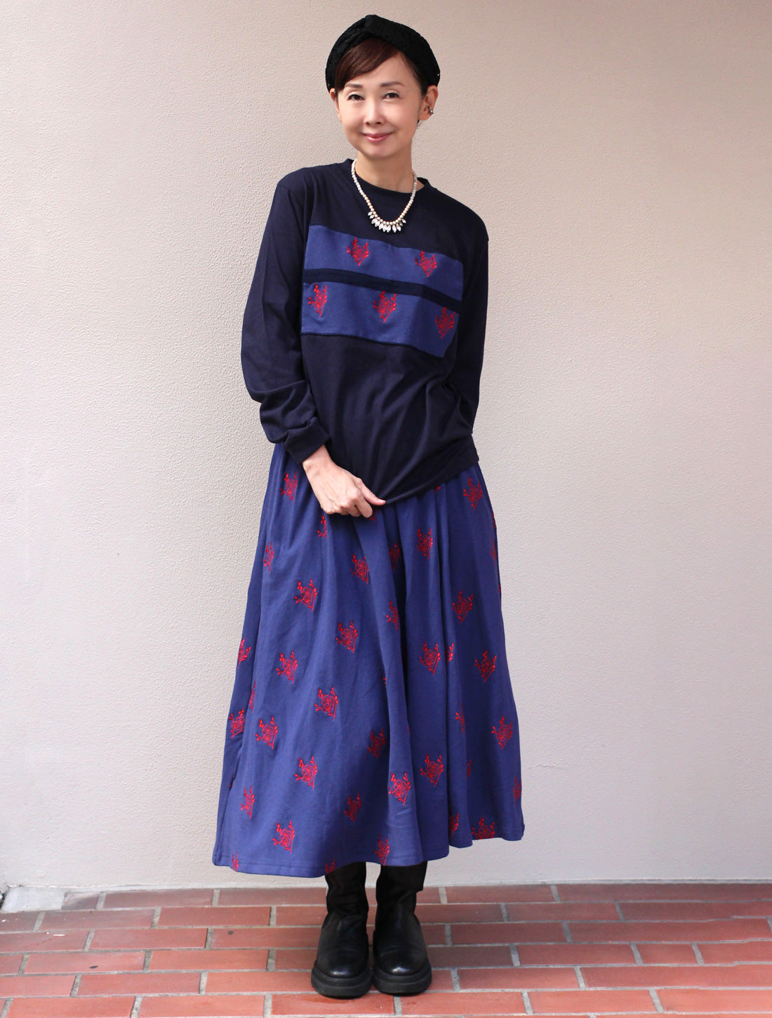 梅刺繍パッチワークロングスリーブT
