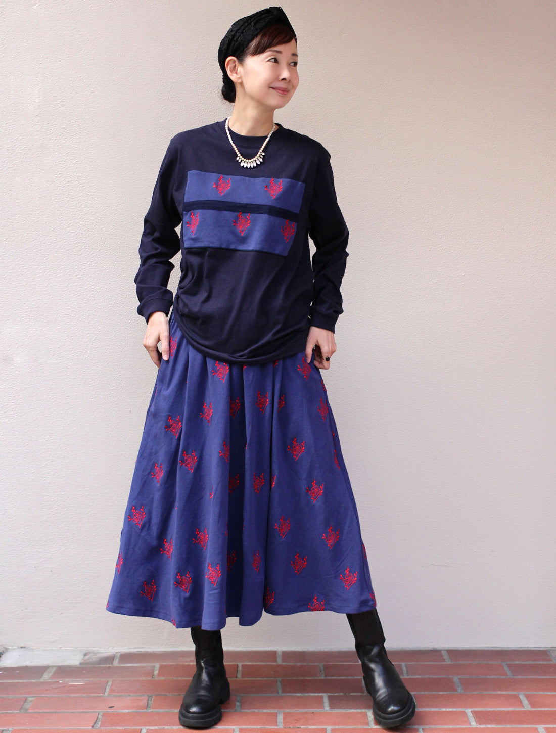 梅刺繍パッチワークロングスリーブT