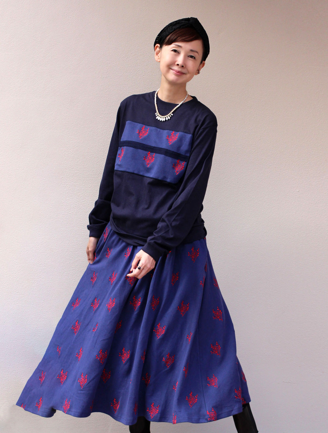 梅刺繍パッチワークロングスリーブT
