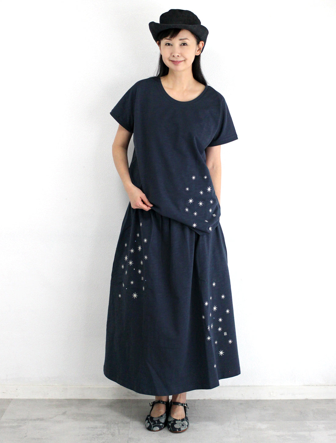 星空刺繍ルーズTシャツ