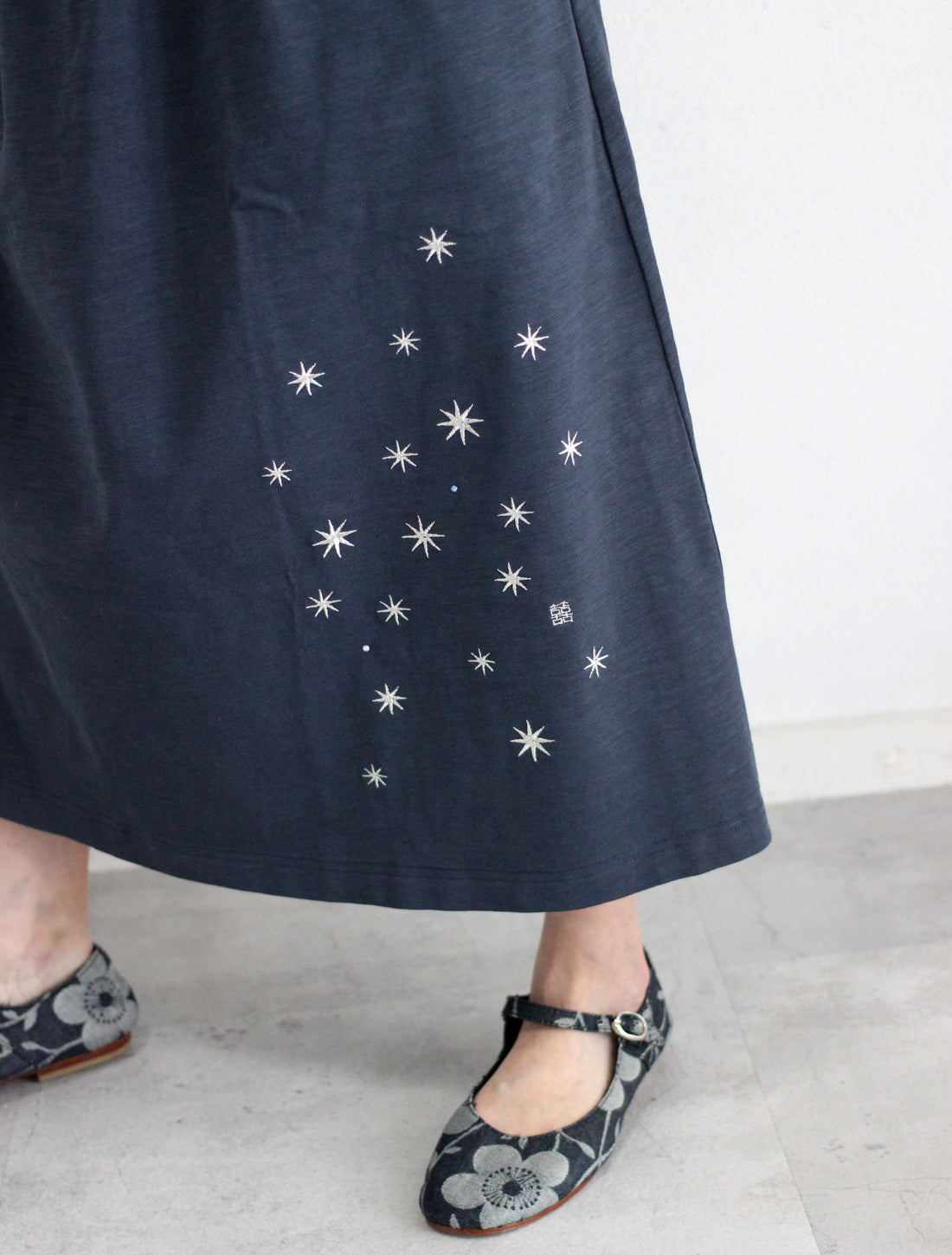 星空刺繍スカート