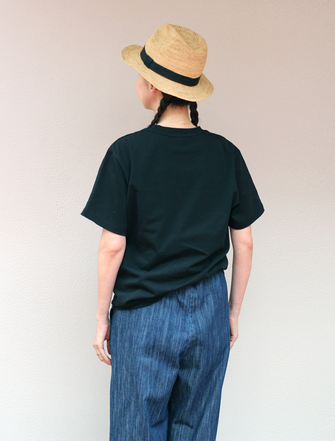 猫刺繍Tシャツ