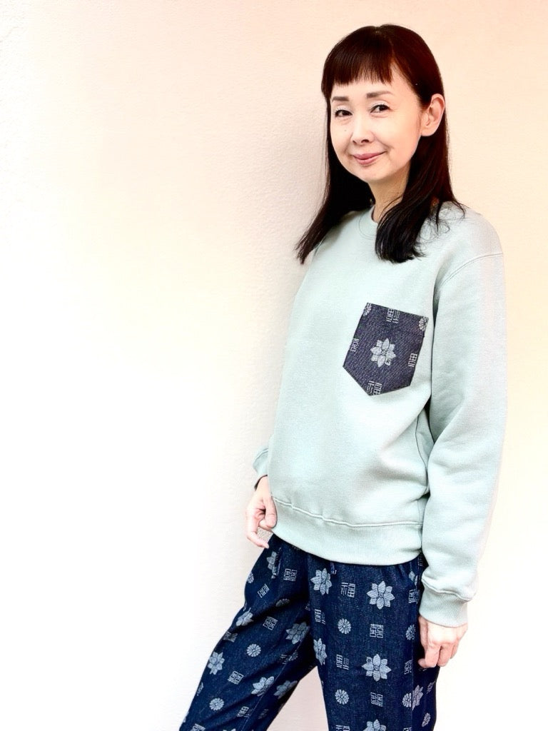 福モノグラムデニムポケット付きトレーナー