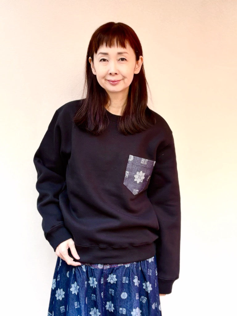 福モノグラムデニムポケット付きトレーナー