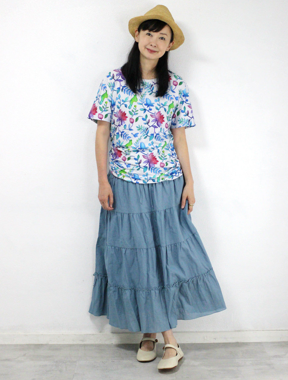 カラフルプリントレーヨンTシャツ