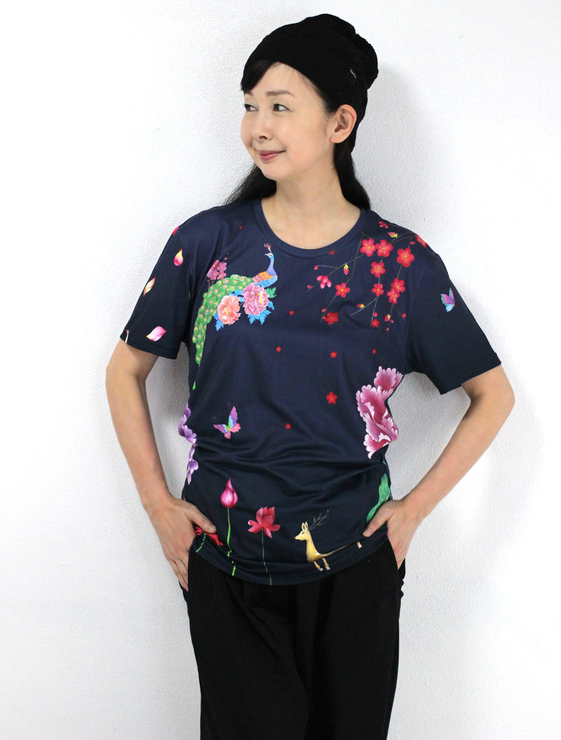 カラフルプリントレーヨンTシャツ