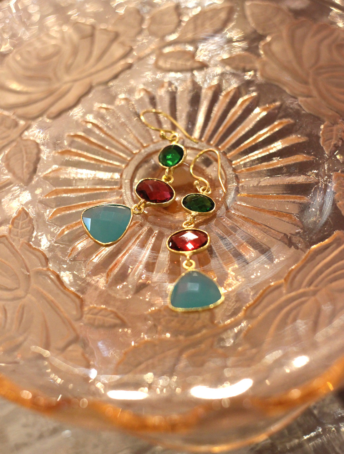 オーバルダングリングピアス