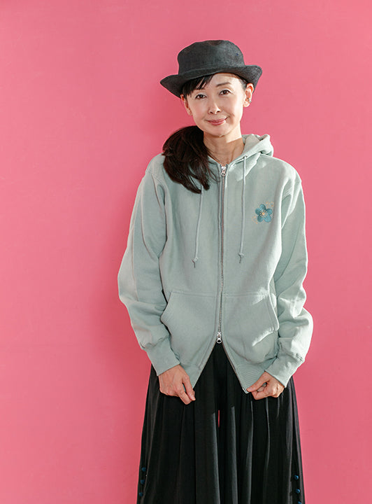 【SALE】梅刺繍裏起毛メンズパーカー (detail 6) - ROUROU | Yokohama Chinatown Asian Fashion