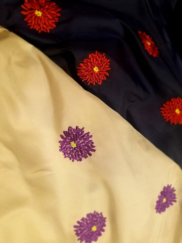 ★お宝市★ダリア刺繍レインブルゾン ダリア刺繍生地アップ