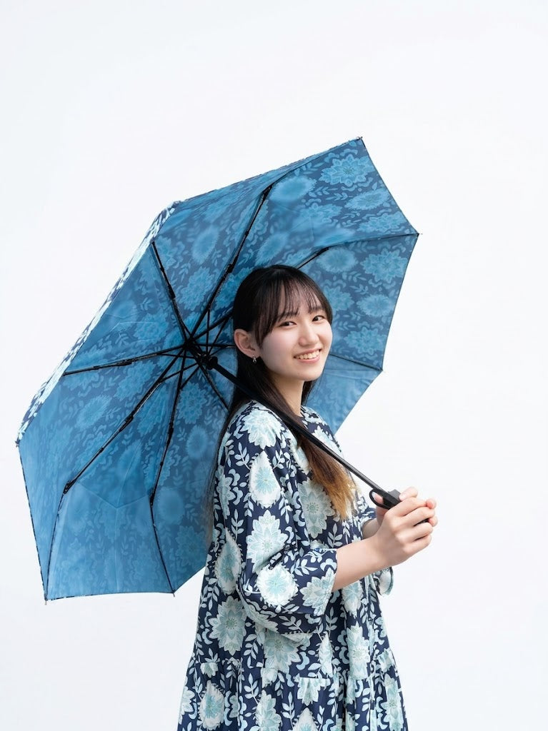 パウダーブルーダマスク晴雨兼用折りたたみ傘(ワンタッチ式)