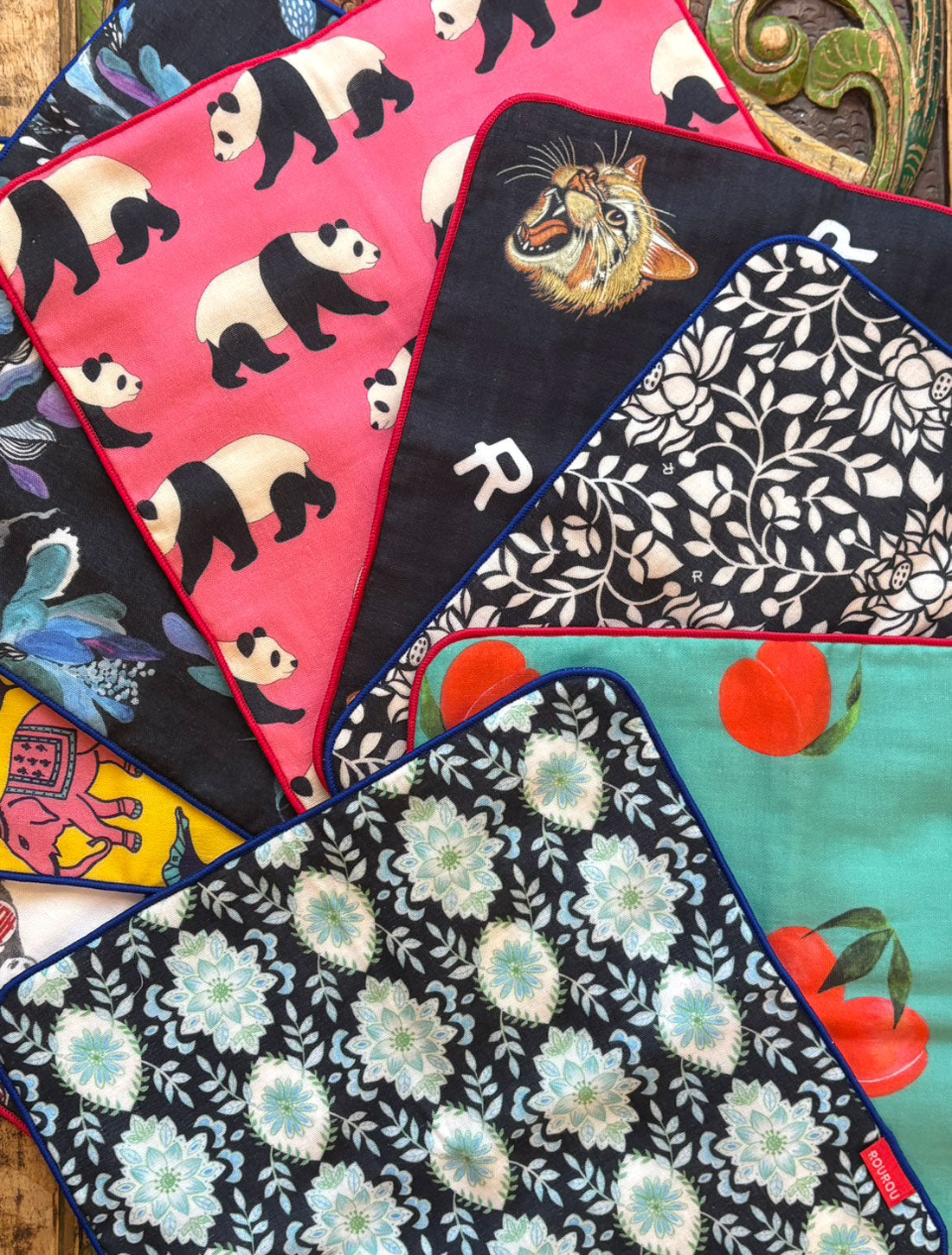 ROUROUプリントガーゼハンカチタオル2