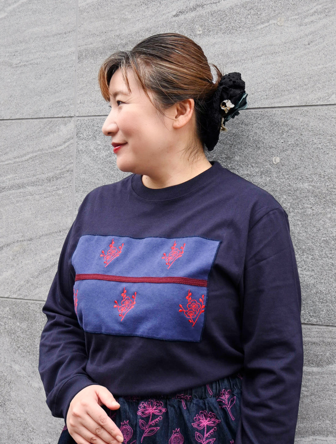 梅刺繍パッチワークロングスリーブT