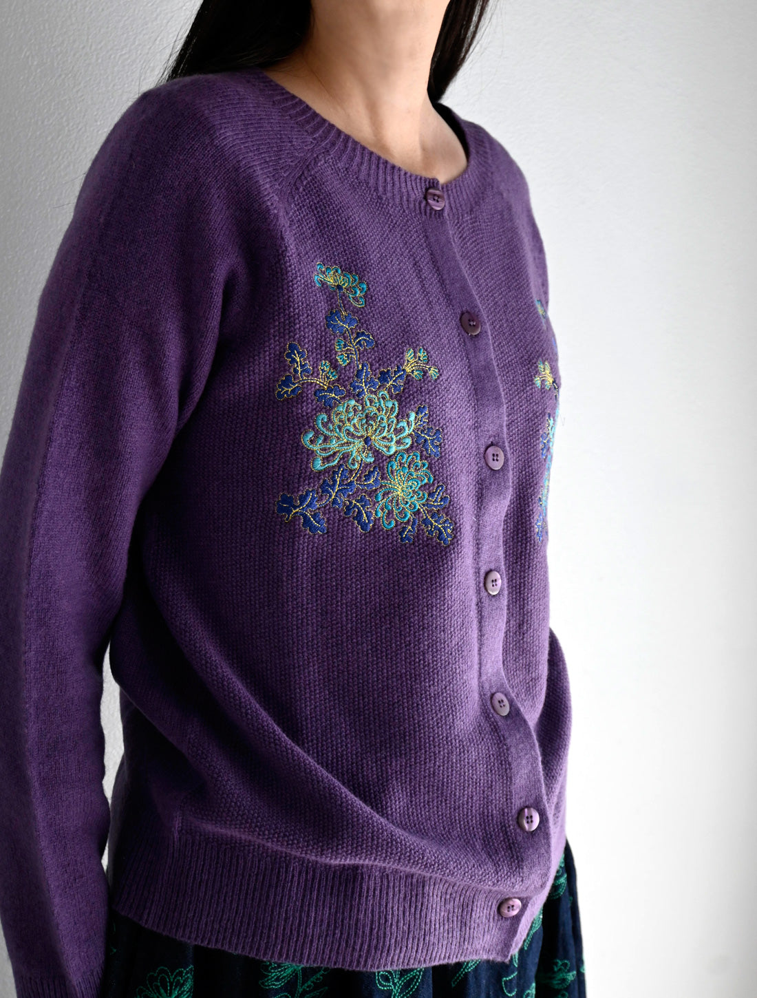 菊刺繍カーディガン