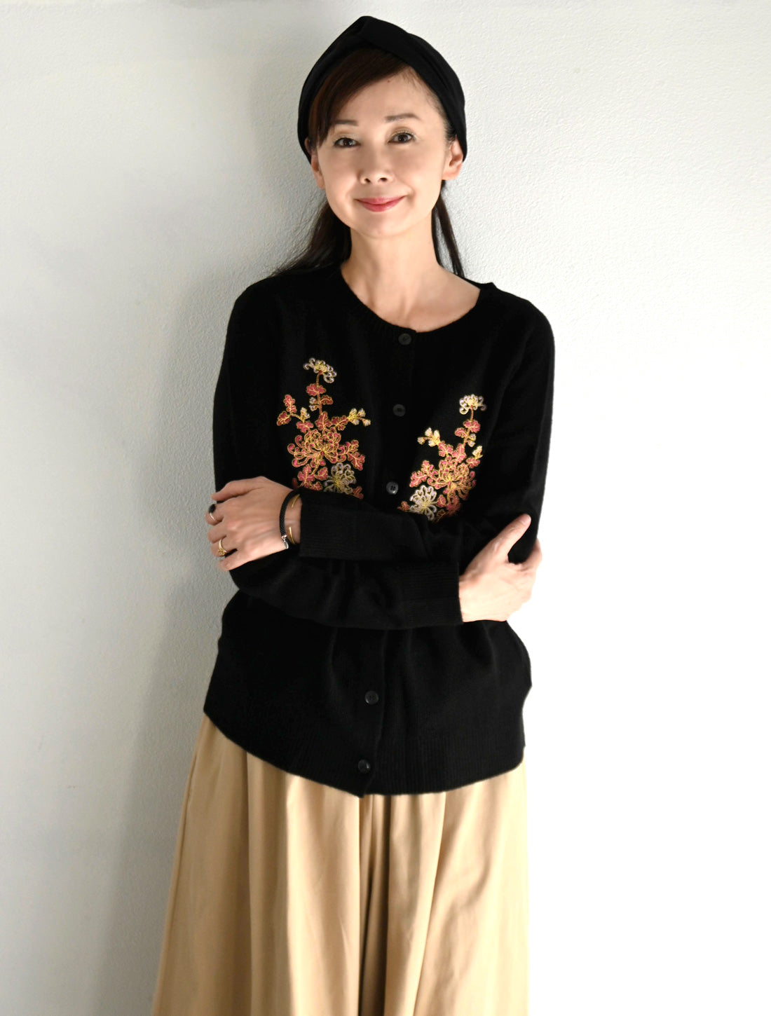 菊刺繍カーディガン