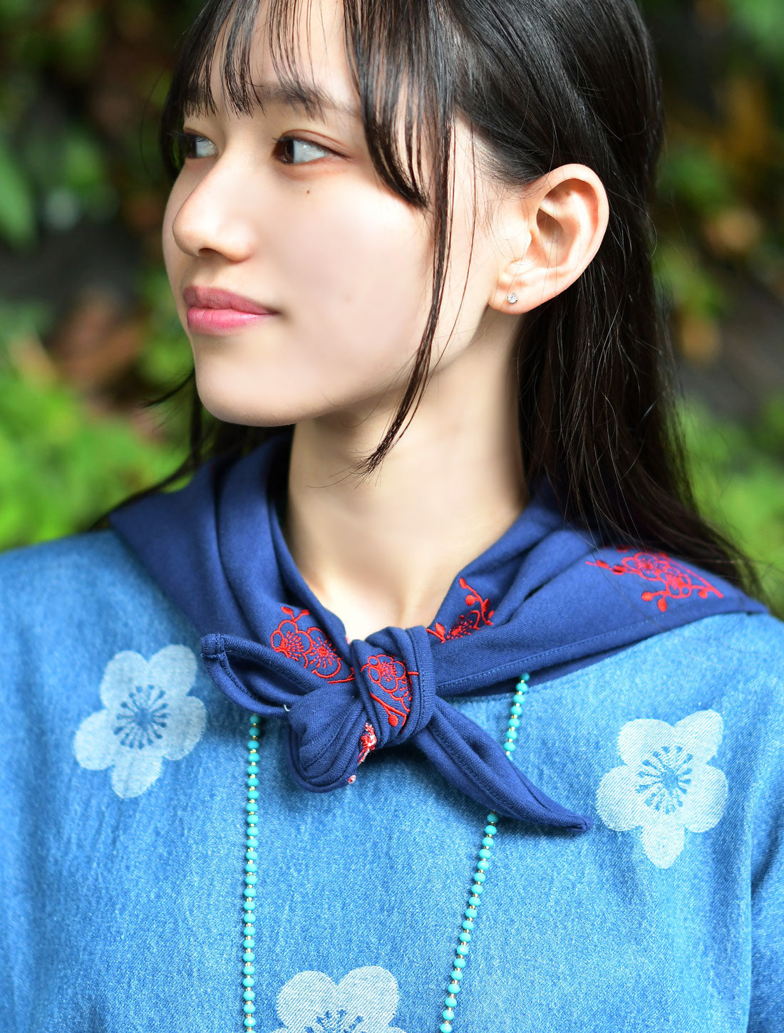 梅刺繍三角ストール※予約