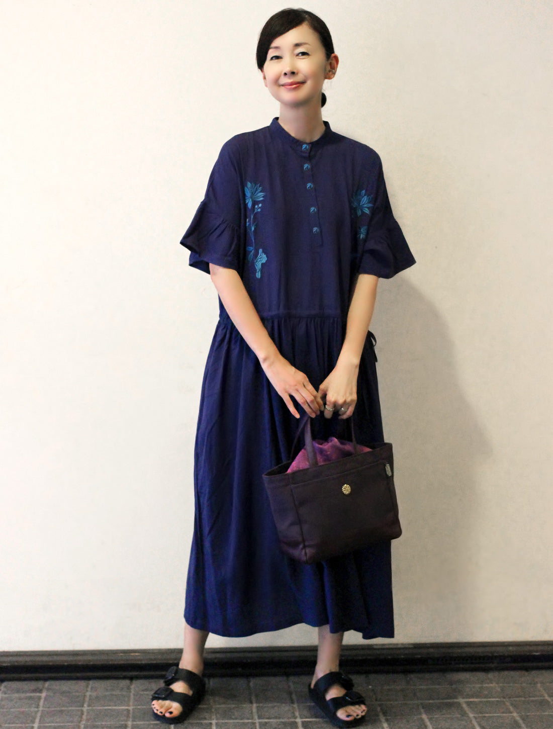 ロータス刺繍レーヨンリネンワンピース