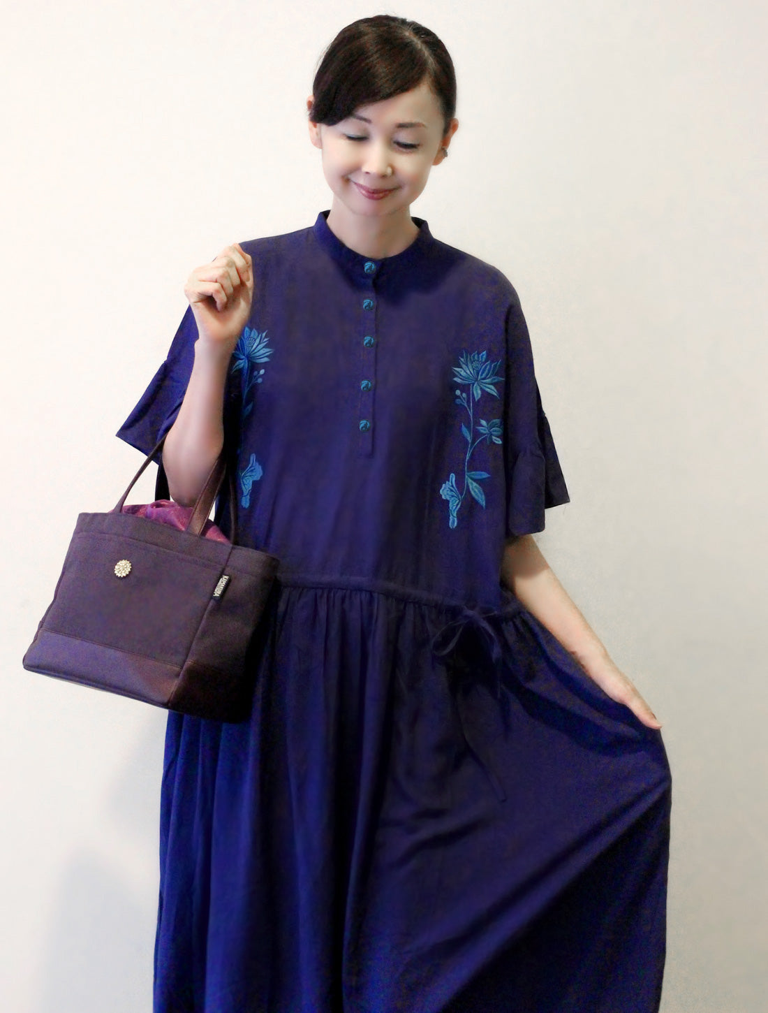 ロータス刺繍レーヨンリネンワンピース