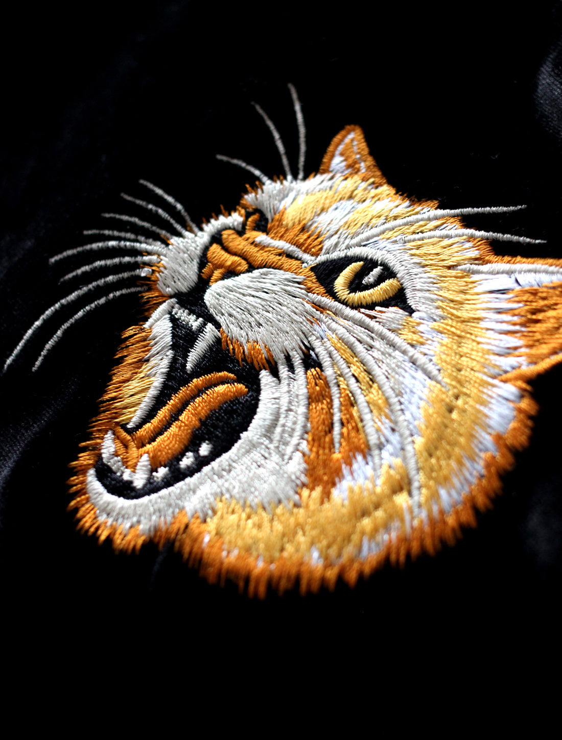 95.アルベロベロ 　猫刺繍 長袖チュニック グレー 25周年】猫刺繍ベロアドルマンチュニック