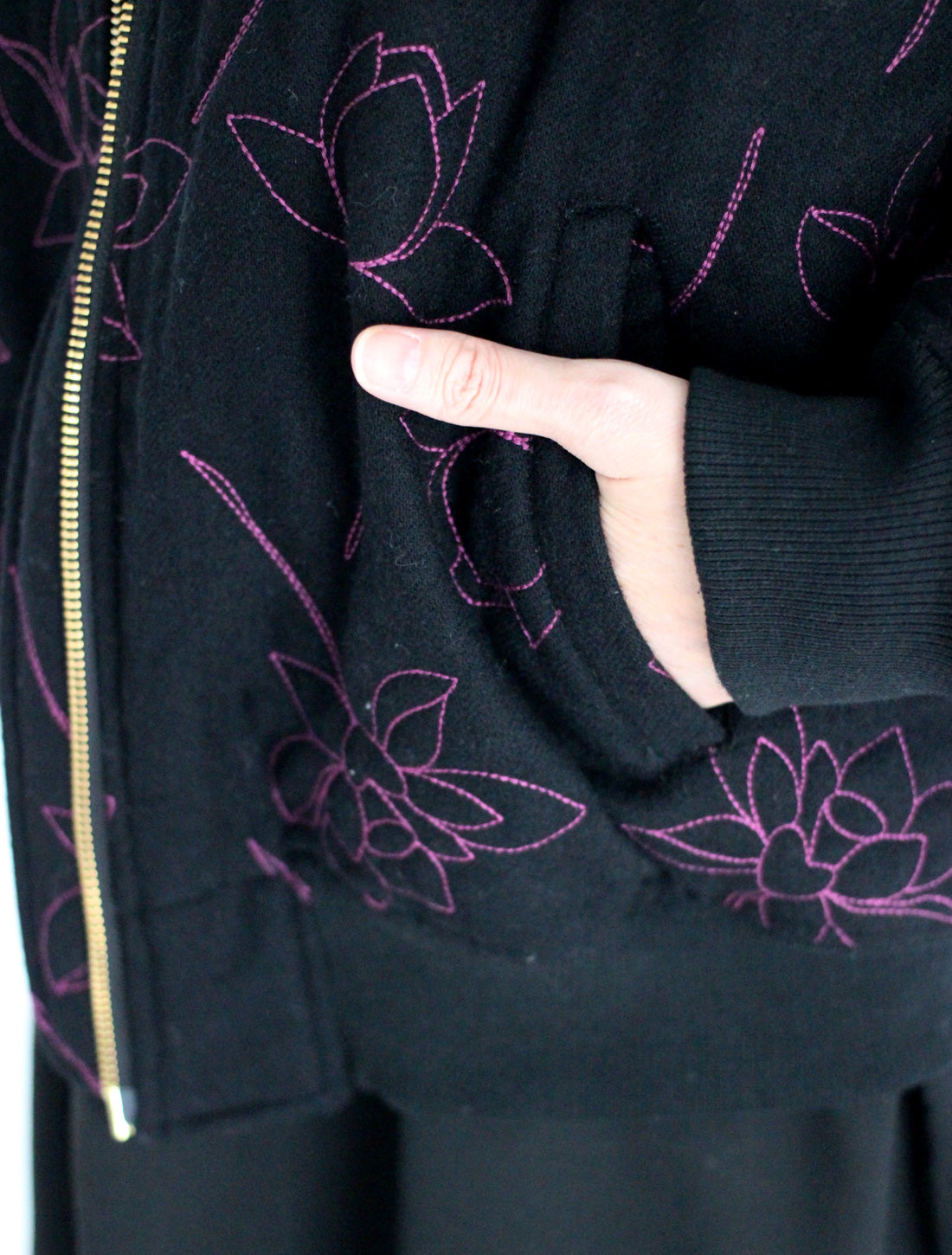 【25周年】蓮刺繍キルティングブルゾン