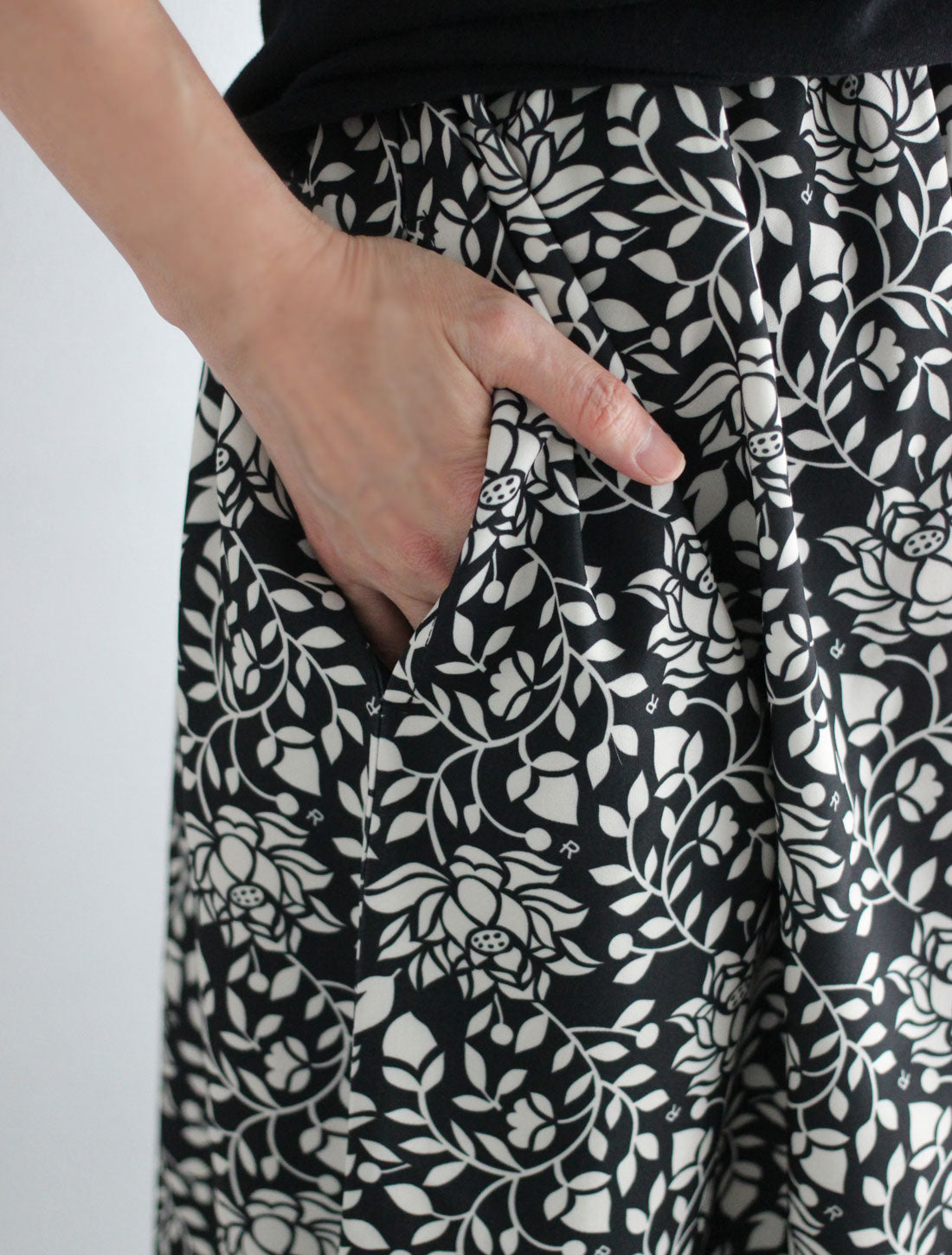 LOTUS Arabesque Skirt with Sash Belt