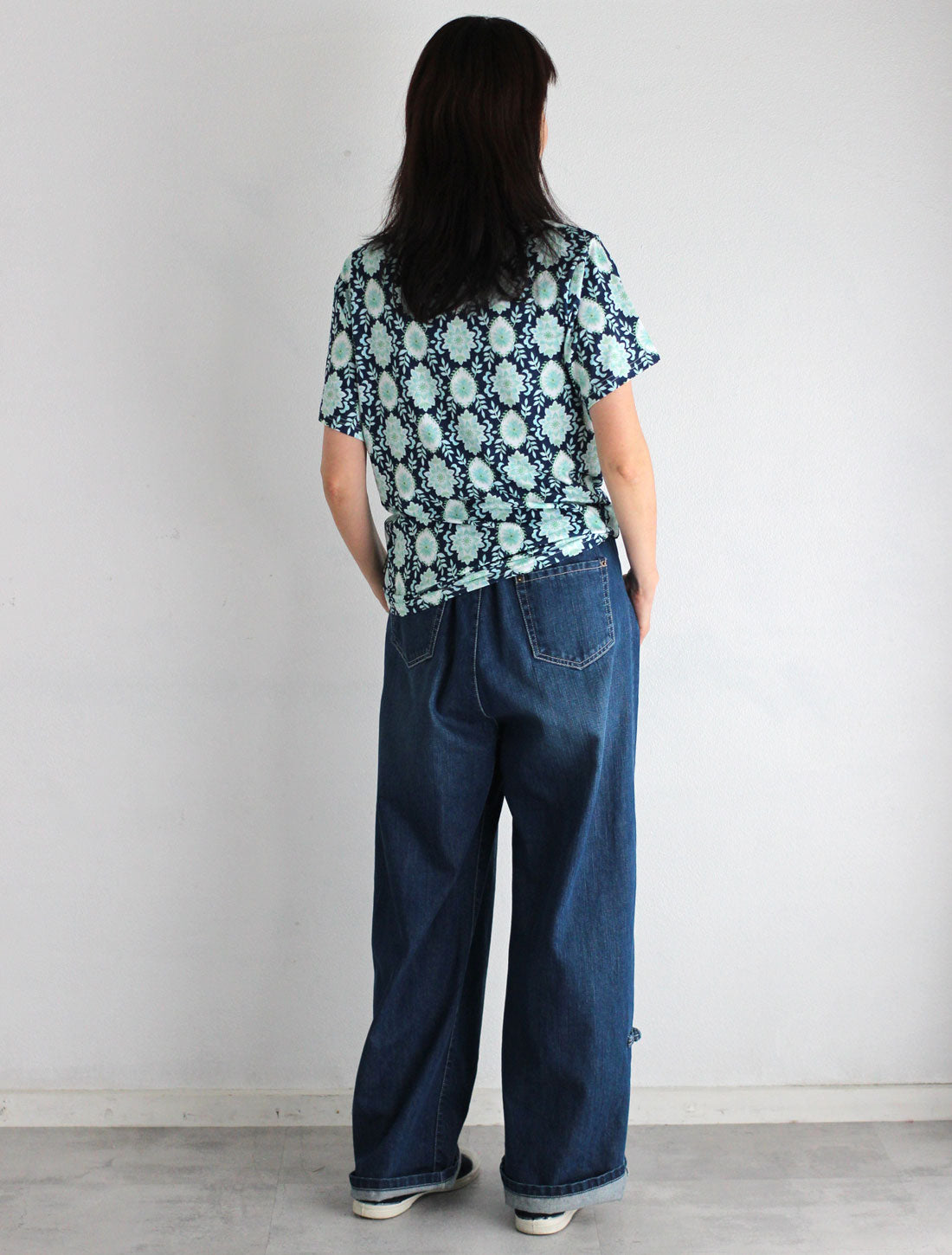 カラフルプリントTシャツ