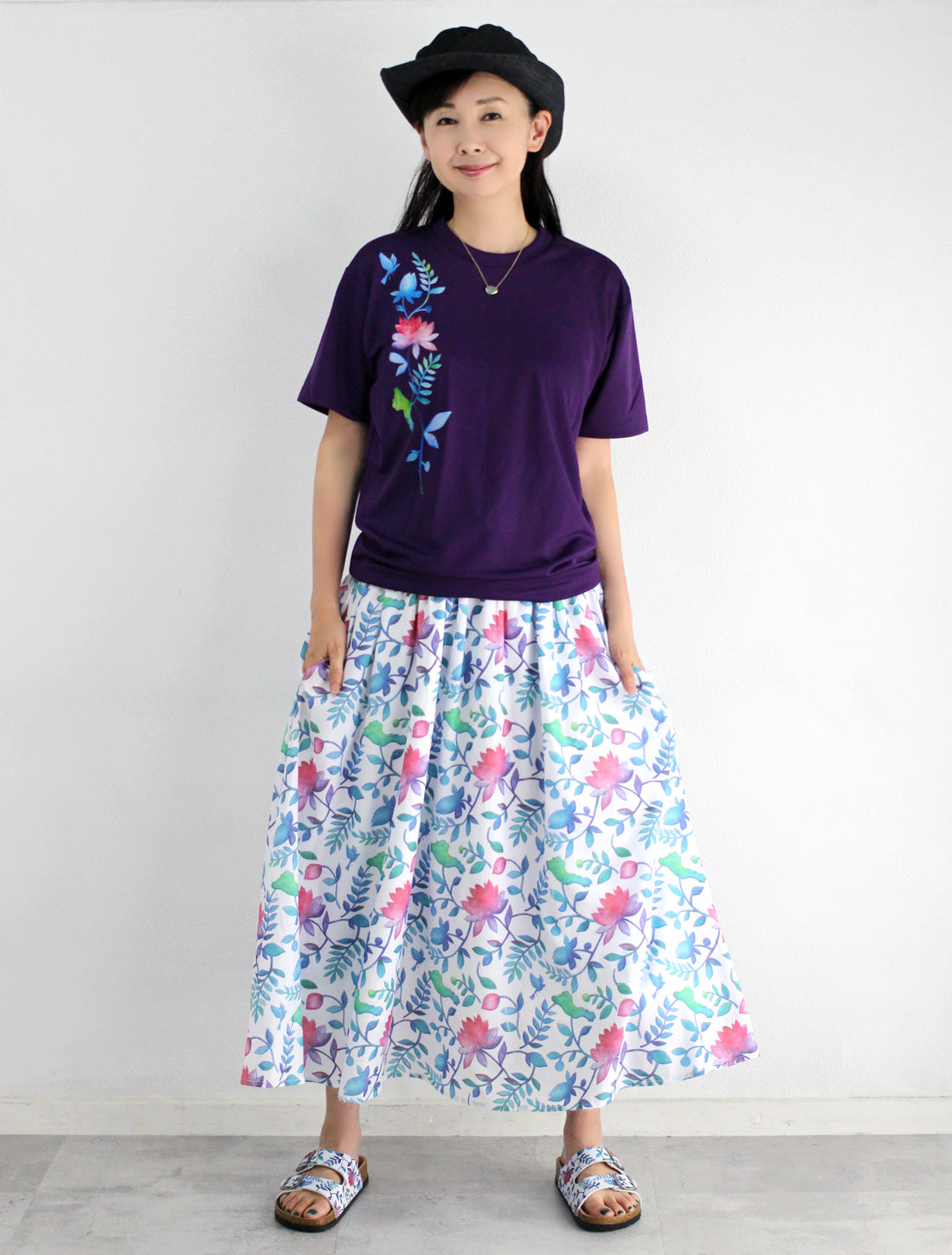 ロータスボタニカルプリントドライTシャツ