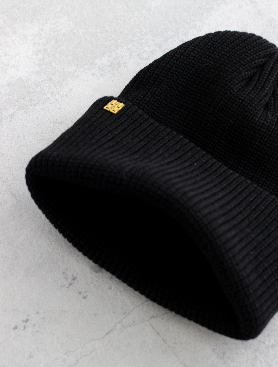 ダブルハピネスコンチョ付きニット帽